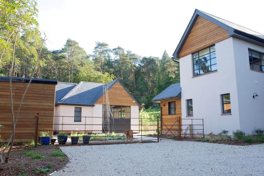 Hurstmore Developments Limited - gravel driveway outbuilding external render.jpg