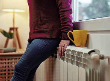 iStock-1425811196 warm home energy.jpg